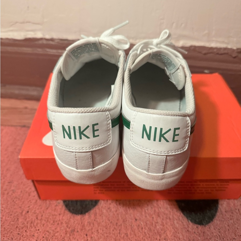Nike blazer low leather.